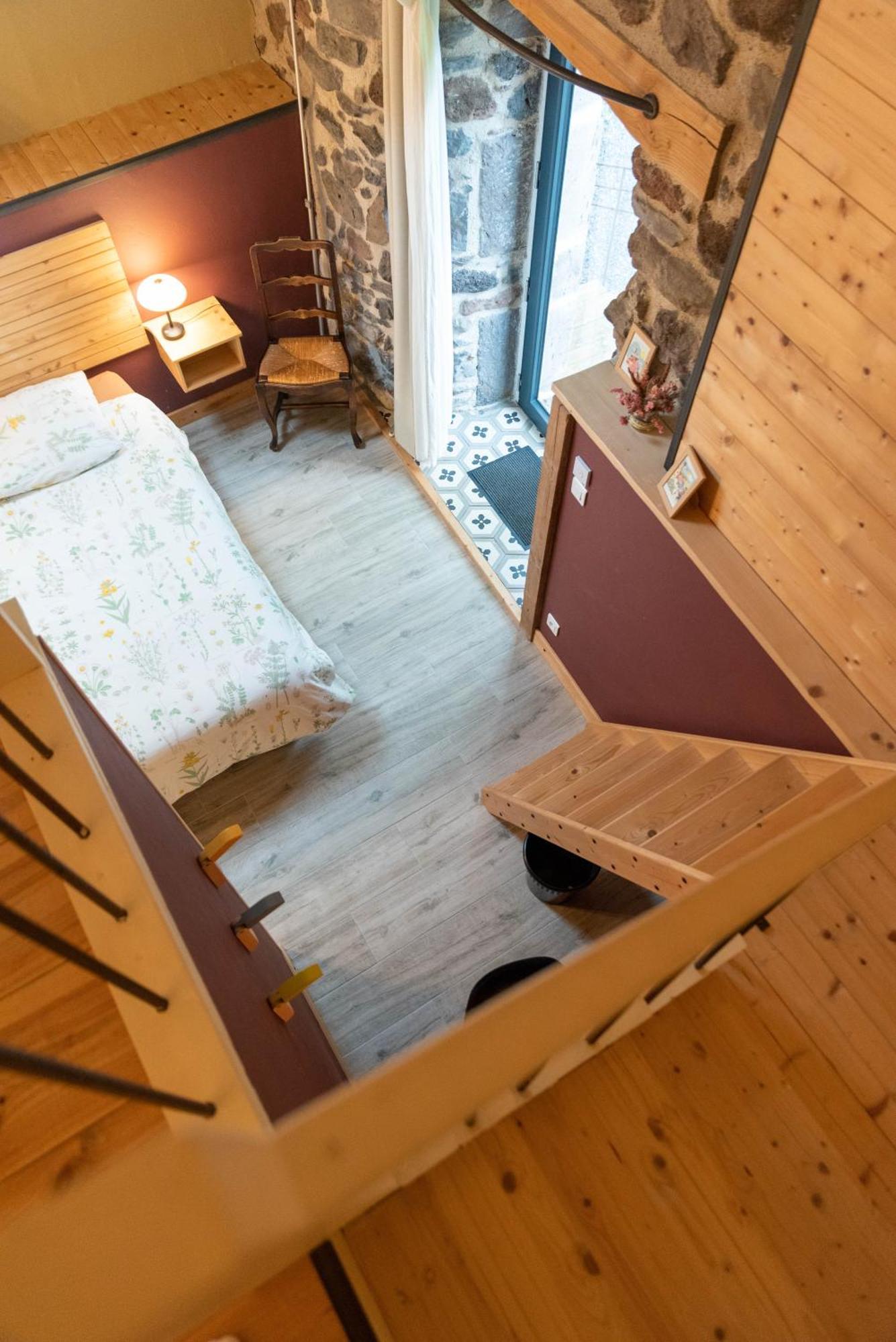 Les Balcons De La Terrasse Bed and Breakfast Arsac-en-Velay Exteriör bild